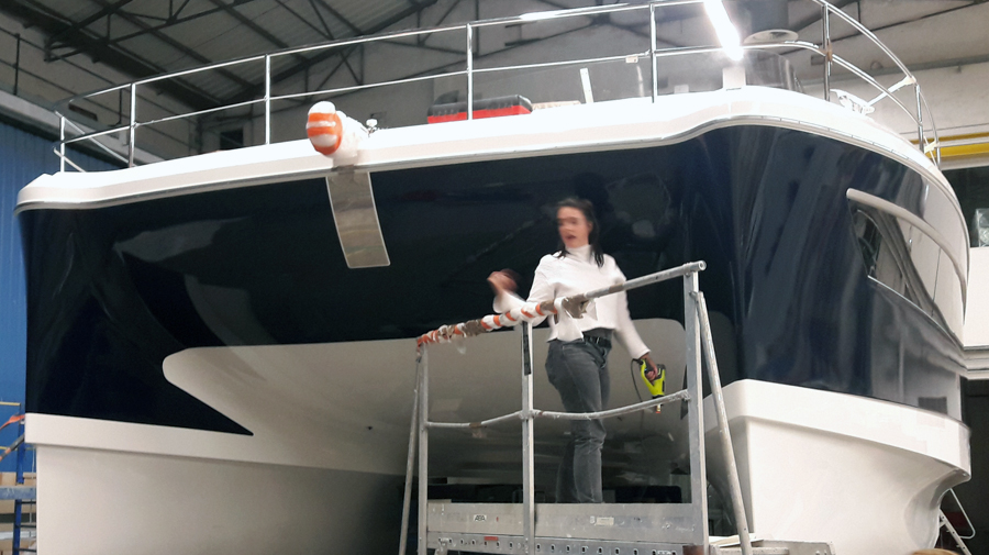 fountaine pajot MY 44 wrapping